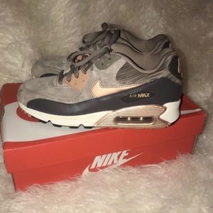 Nike Women’s Airmax